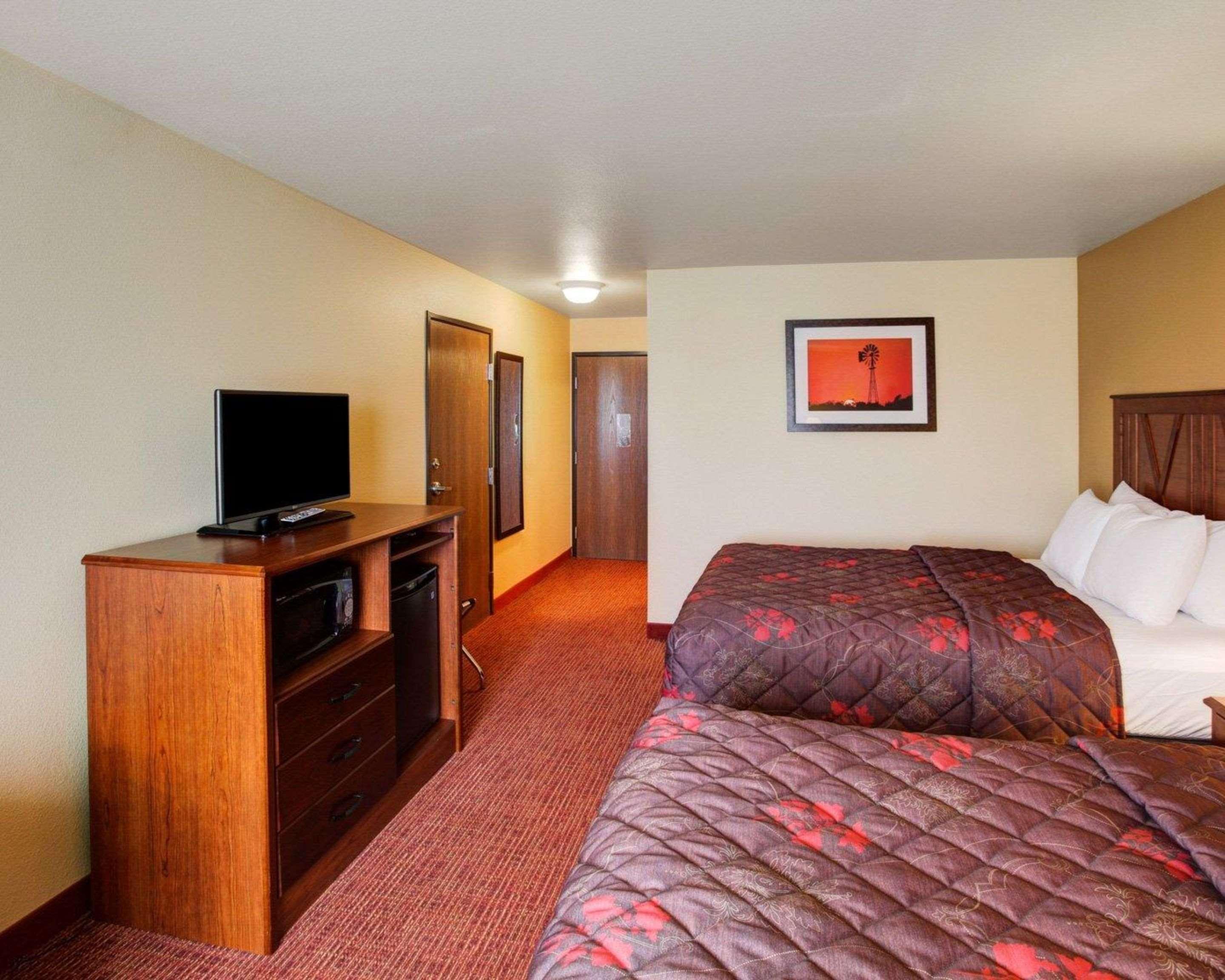 Rodeway Inn & Suites Phillipsburg Eksteriør billede