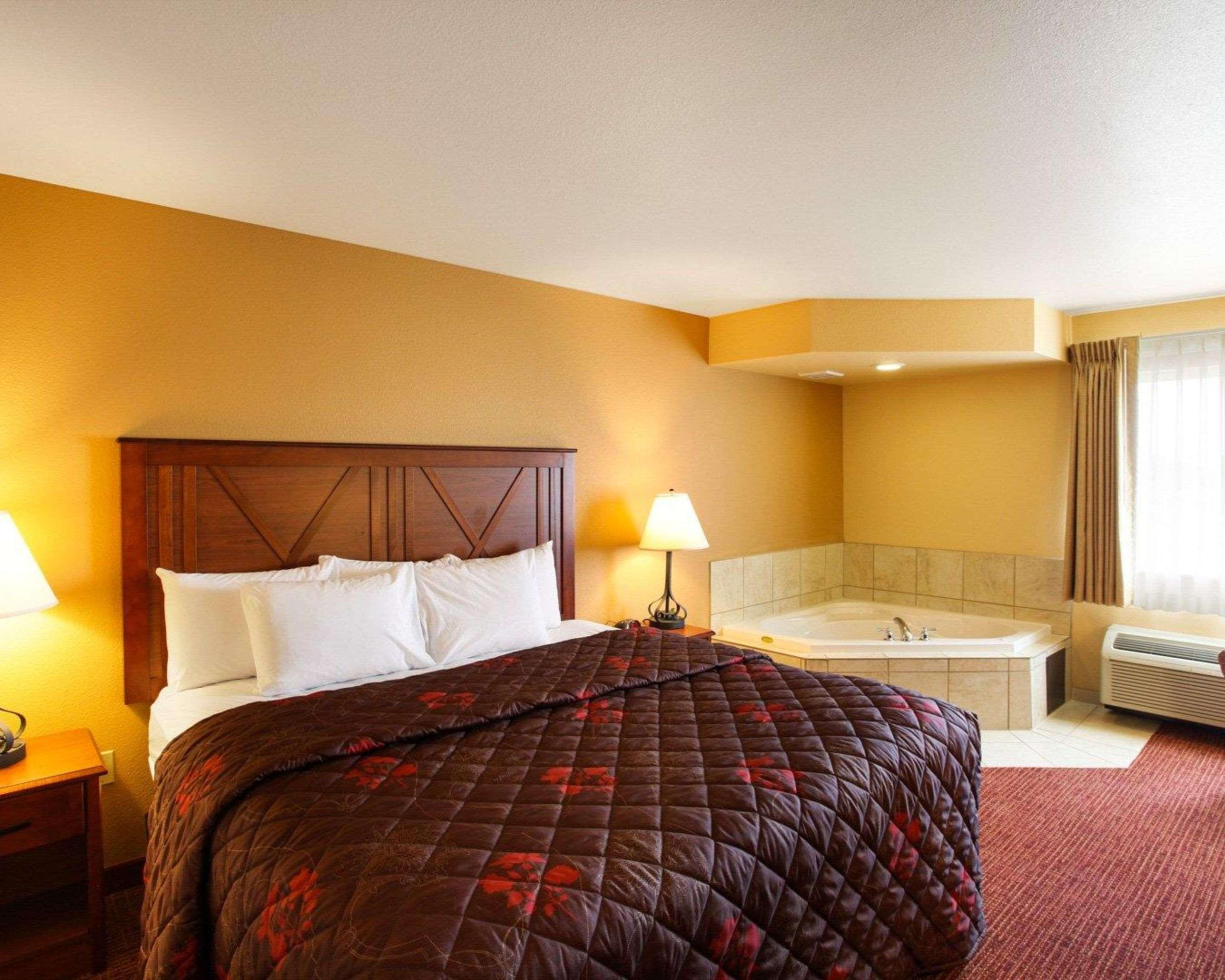 Rodeway Inn & Suites Phillipsburg Eksteriør billede