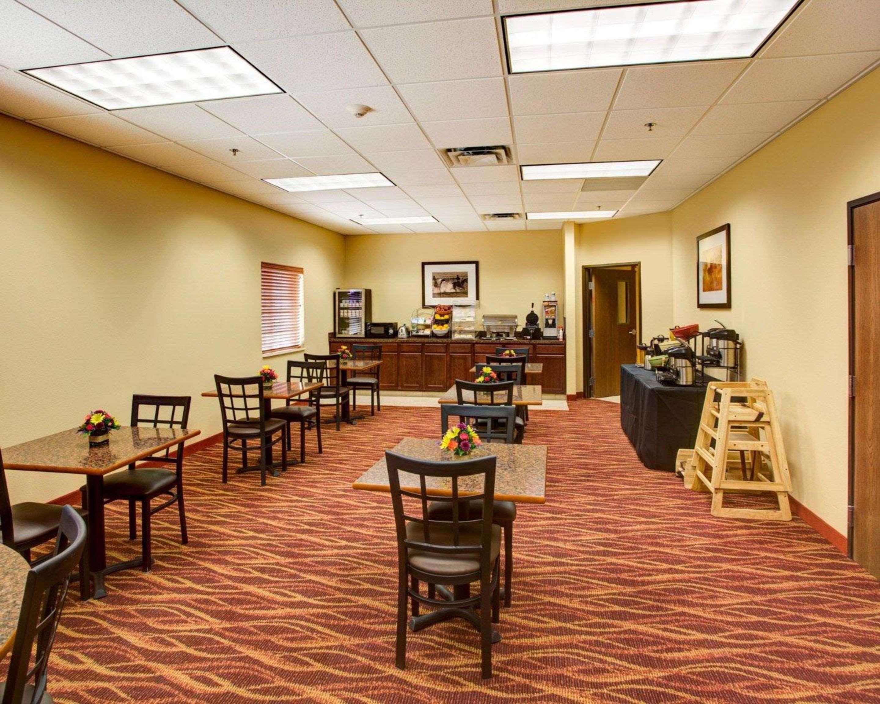 Rodeway Inn & Suites Phillipsburg Eksteriør billede
