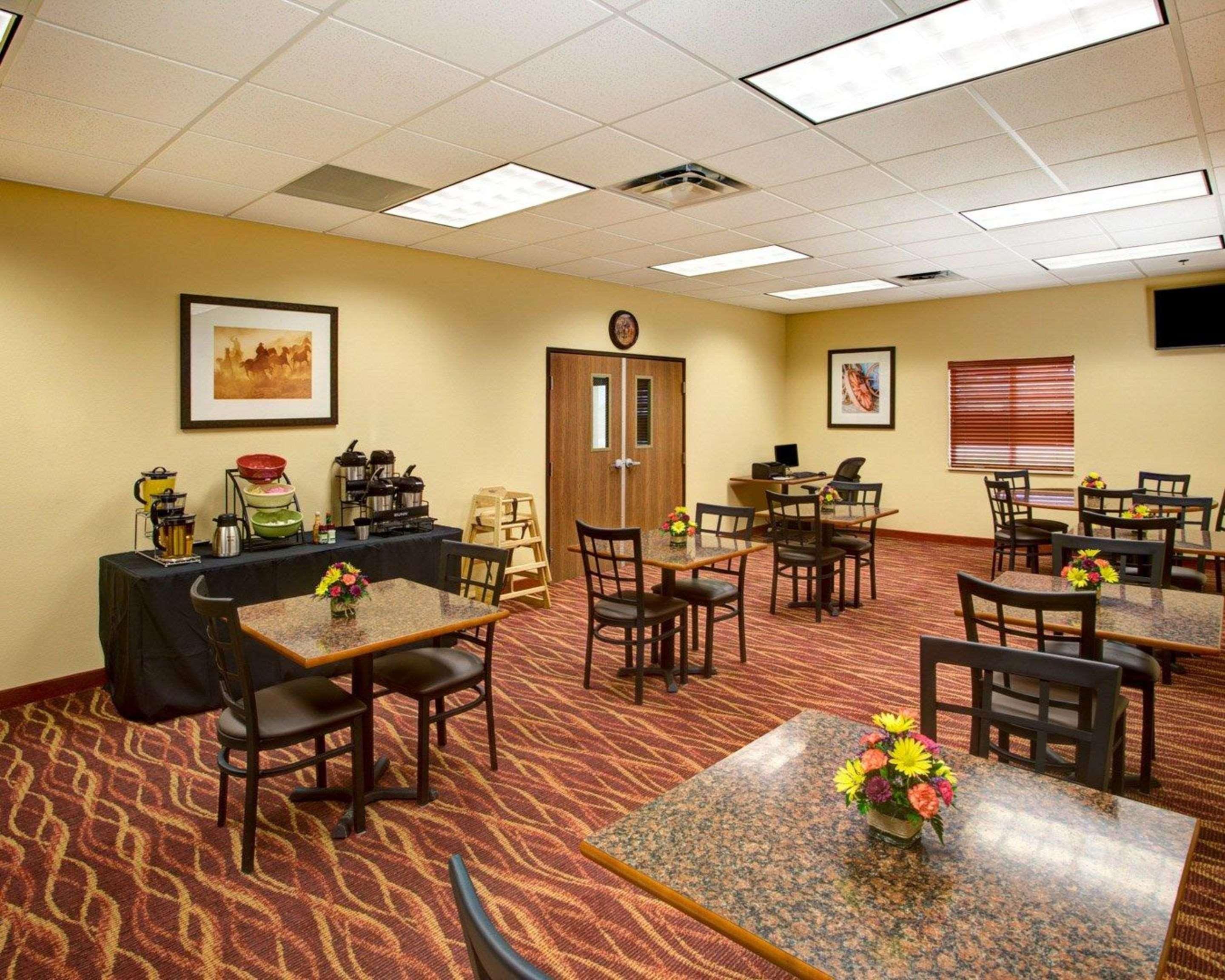 Rodeway Inn & Suites Phillipsburg Eksteriør billede